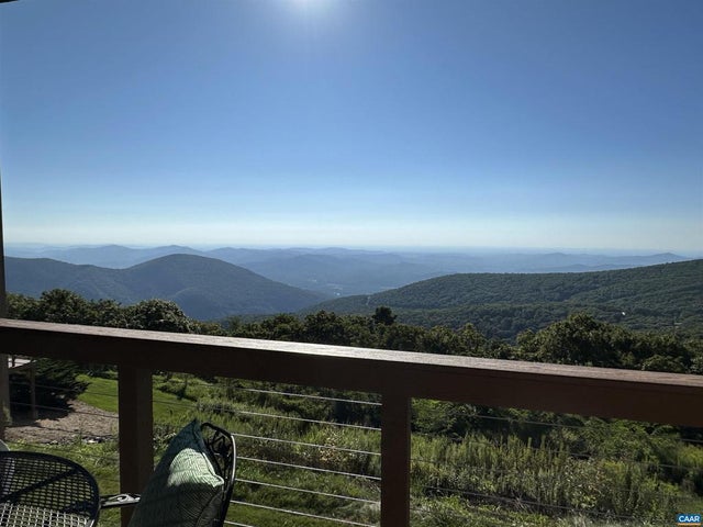 1518 Cliffs Condos, Wintergreen Resort