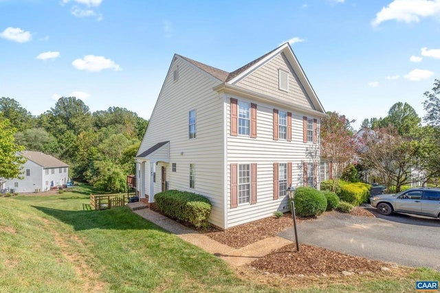 1149 Rustic Willow Ln, Charlottesville