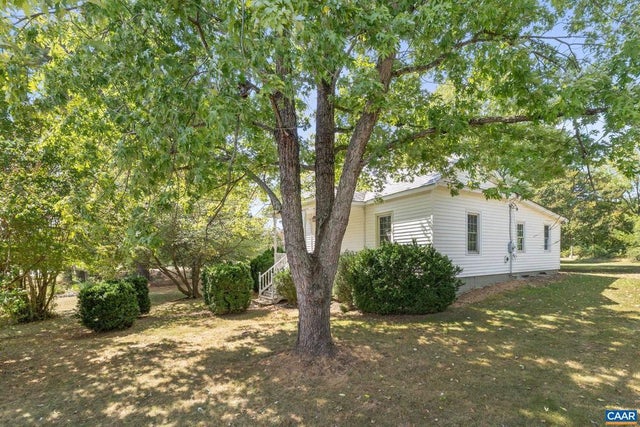 26171 N James Madison Hwy, New Canton