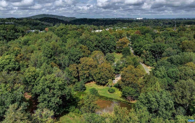 1366 Forest View Rd, Charlottesville