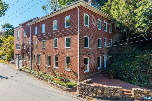 1915 E Market St #3, Charlottesville