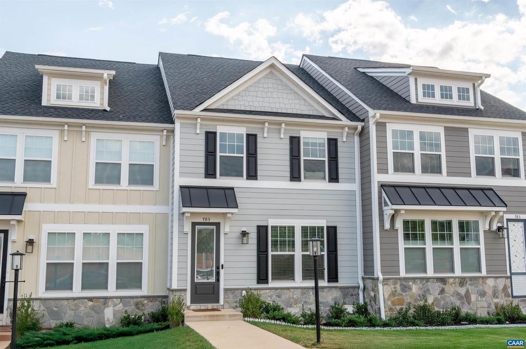 785 Park Ridge Dr, CROZET