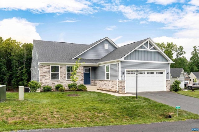 107 Archer Dr, Palmyra