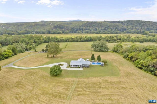 12189 Norwood Rd, Wingina