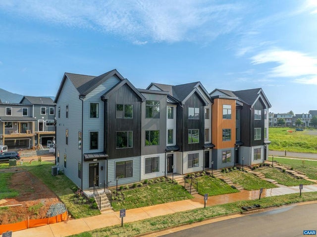 19b Wardell Crest, Charlottesville