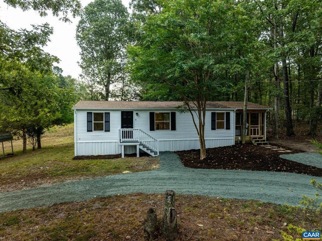 1103 Lasley Ln, Louisa