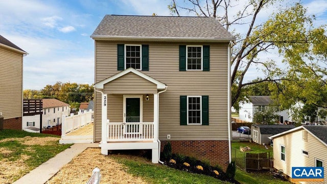 229 S Winchester Ave, Waynesboro