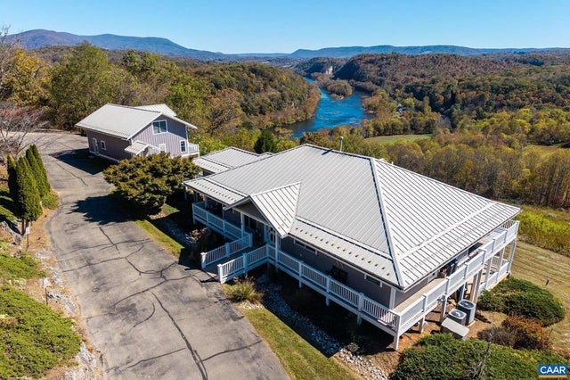 125 River Ridge Dr, Pearisburg