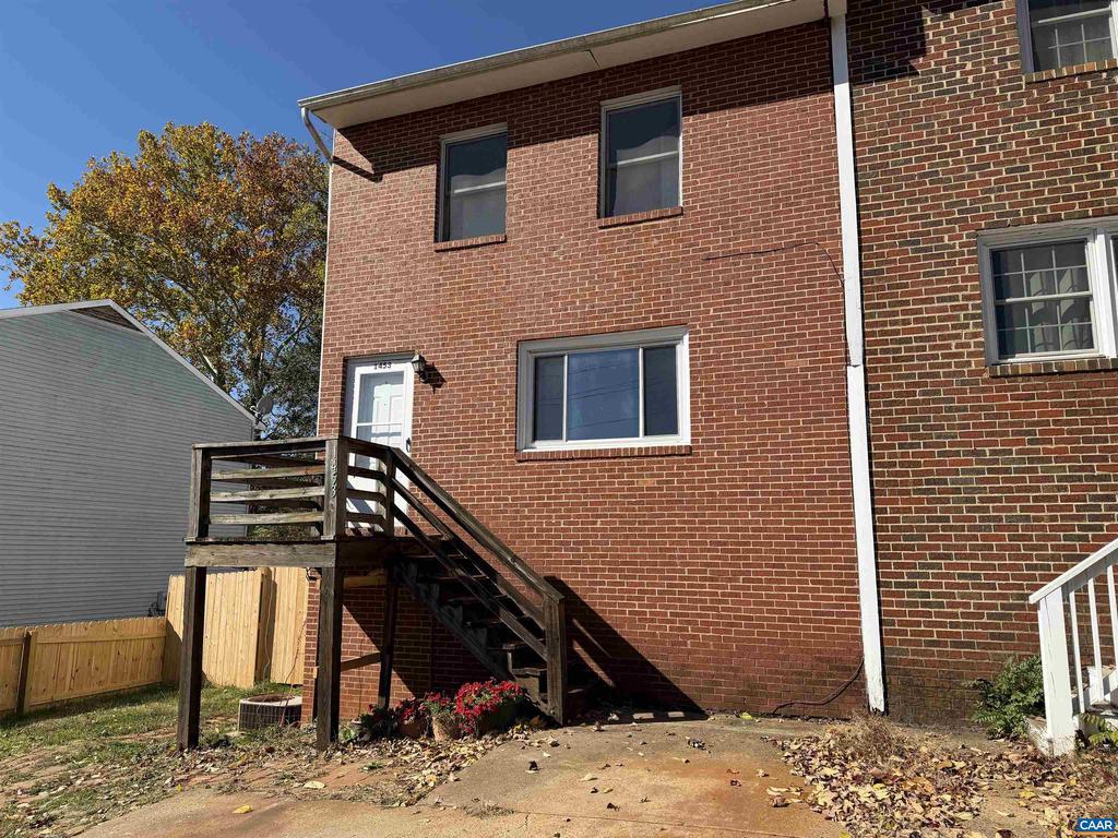 1453 Avon St, CHARLOTTESVILLE