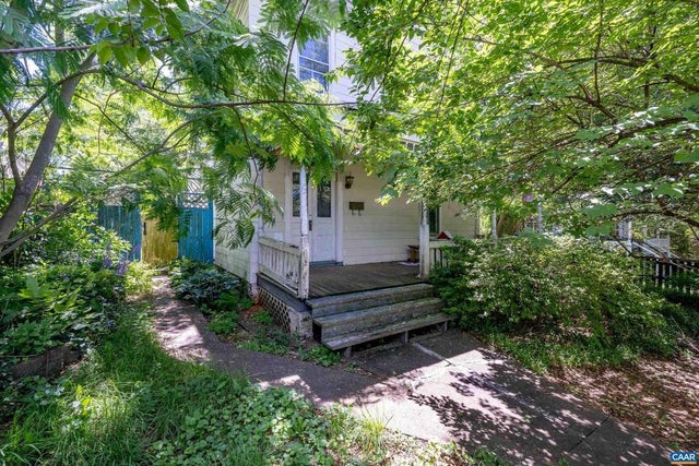 708 Locust Ave, Charlottesville