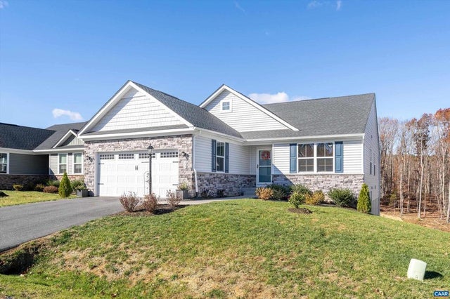 93 Archer Dr, Palmyra