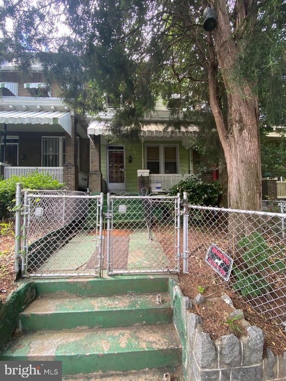 43 T St Ne, Washington
