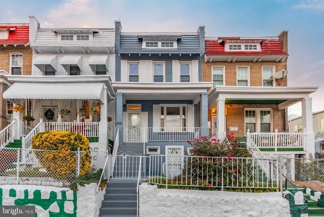 322 T St Ne, Washington