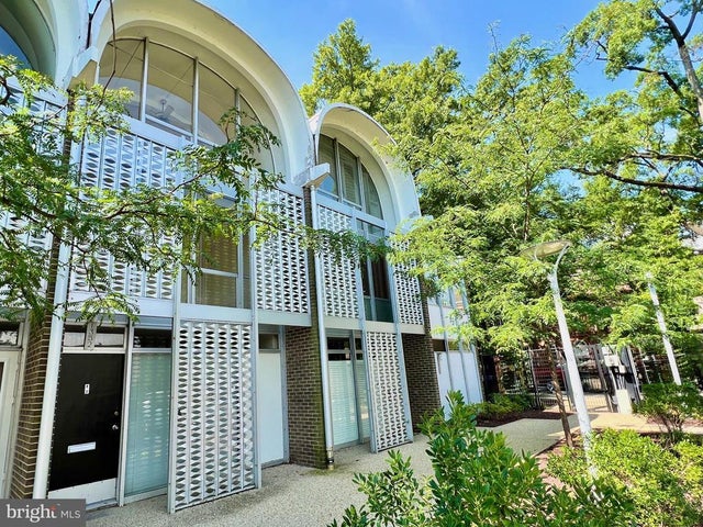 1352 4th St Sw, Washington