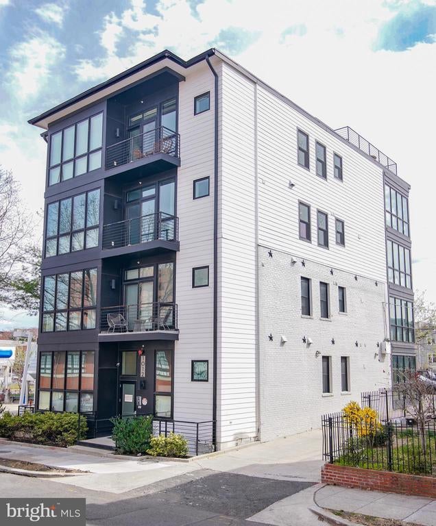 1012 Harvard St Nw #8, Washington