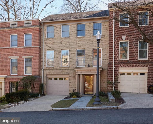 2712 Unicorn Ln Nw, WASHINGTON