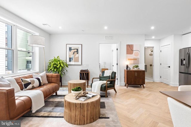 1124 Florida Ne #ph2, Washington