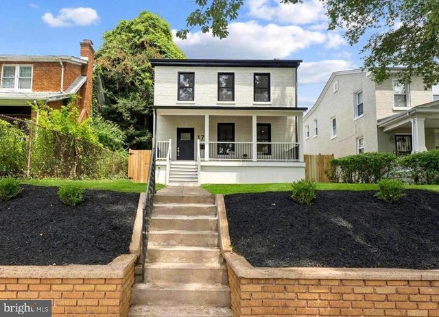 17 Longfellow St Nw, Washington