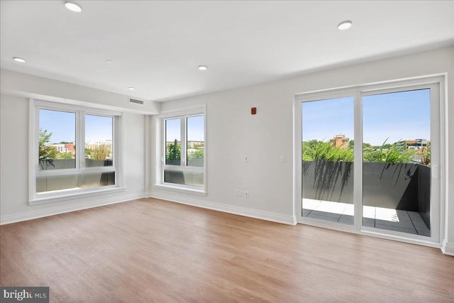 923 V St Nw #602, WASHINGTON