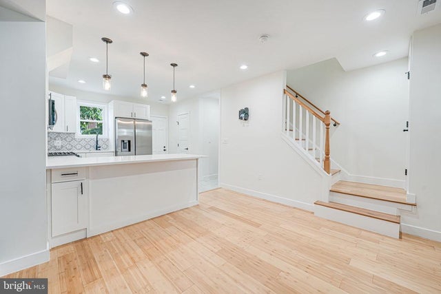 1621 Lyman Pl Ne, Washington