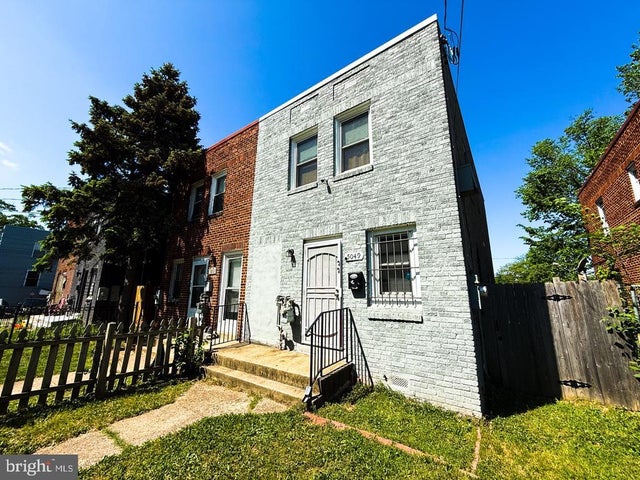 5049 Benning Rd Se, Washington