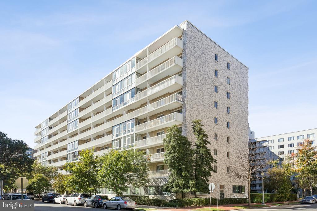 730 24th St Nw #321, WASHINGTON