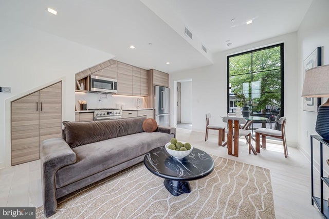 2907 Newark St Nw, Washington