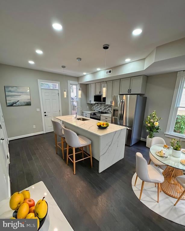 1358 Valley Pl Se, Washington