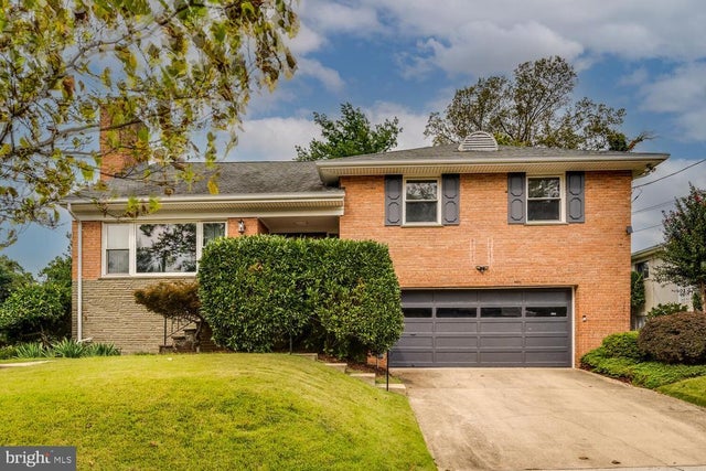 1781 Sycamore St Nw, Washington