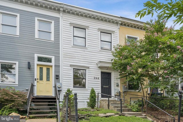 244 10th St Ne, Washington