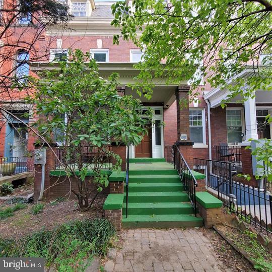 1212 Park Rd Nw, Washington