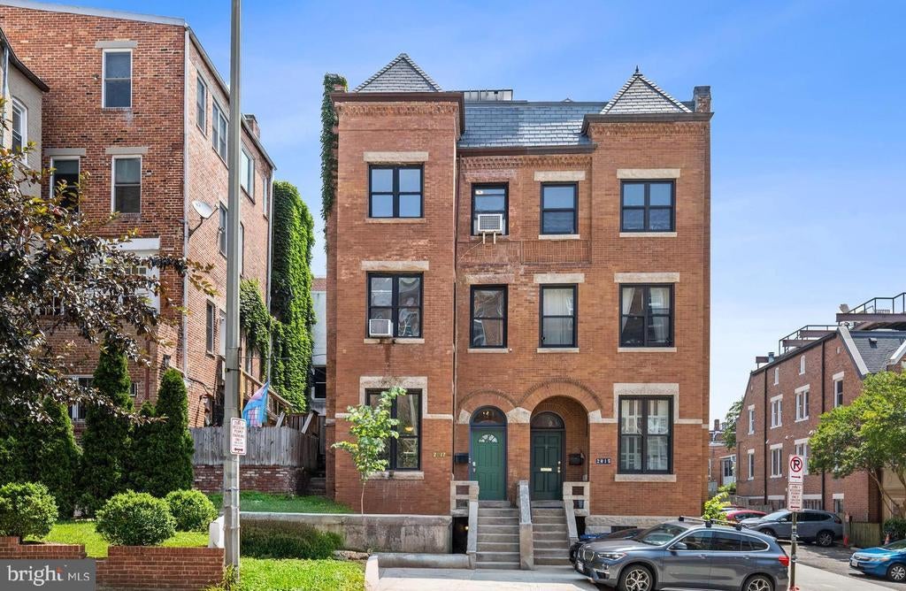 Photo of Listing #DCDC2205772