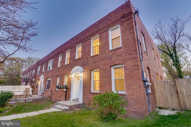 537 Newcomb St Se, Washington