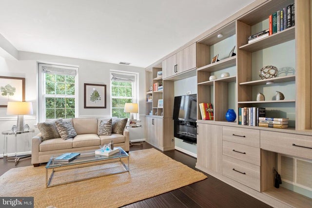 3630 39th St Nw #e533, Washington