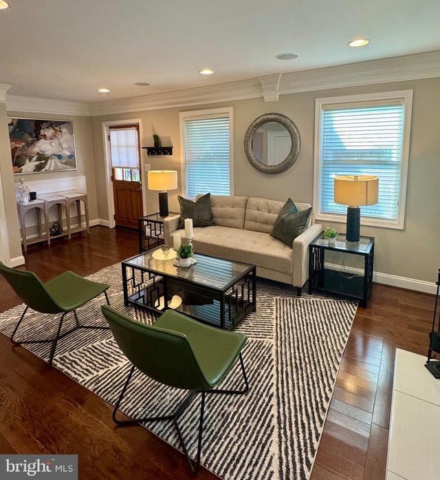 5411 2nd St Nw, Washington