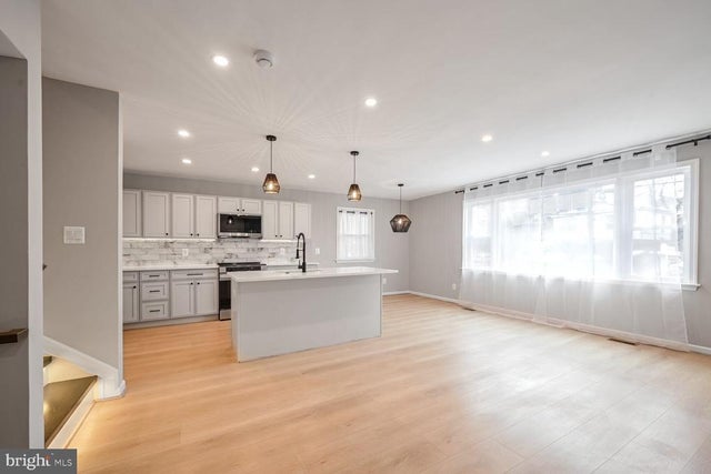 5102 Call Pl Se, Washington