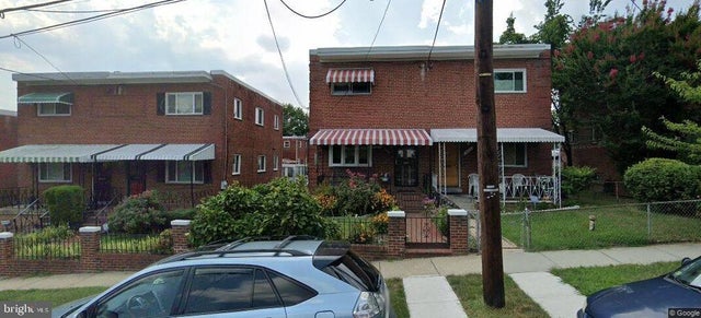 5908 Ne 8th St Ne, Washington