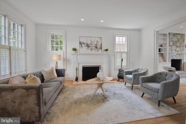 5222 Loughboro Rd Nw, Washington