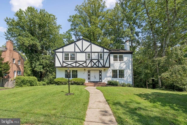 2827 Ellicott St Nw, Washington