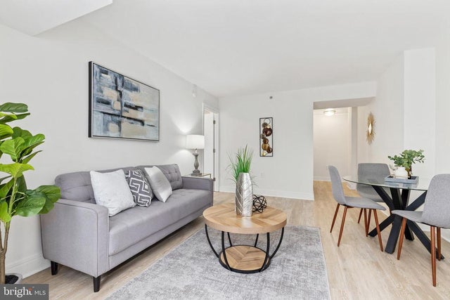 800 4th St Sw #s208, Washington