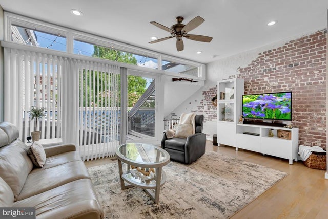 620 3rd St Sw #111, WASHINGTON