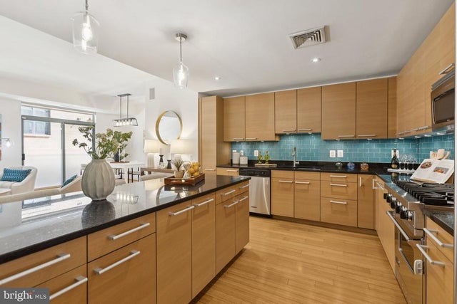 2425 L St Nw #210, WASHINGTON