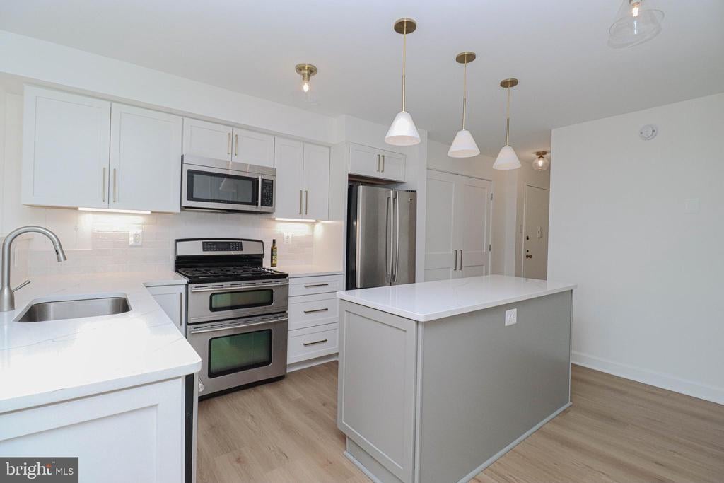 700 7th St Sw #734, WASHINGTON