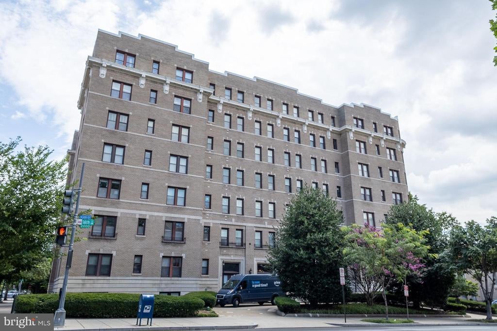 Photo of Listing #DCDC2214166