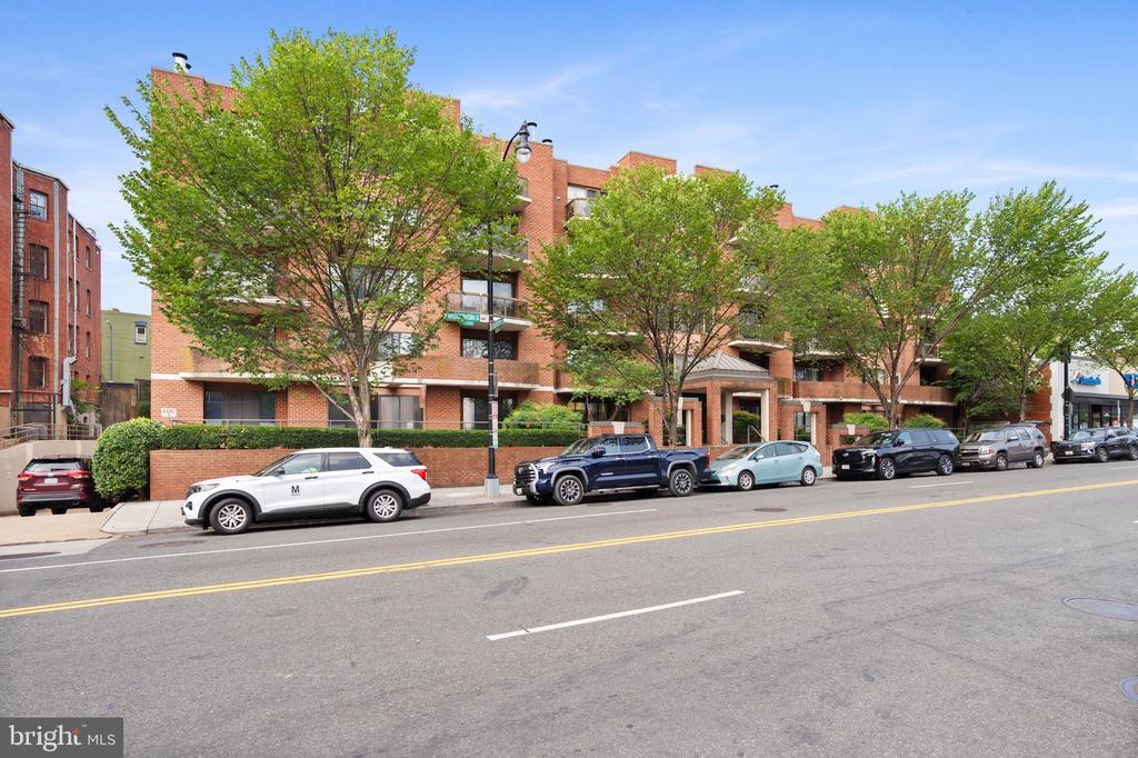 Photo of Listing #DCDC2214220