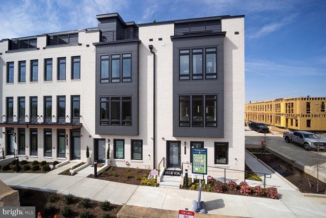 61 Lower Service Ct Nw #936, Washington