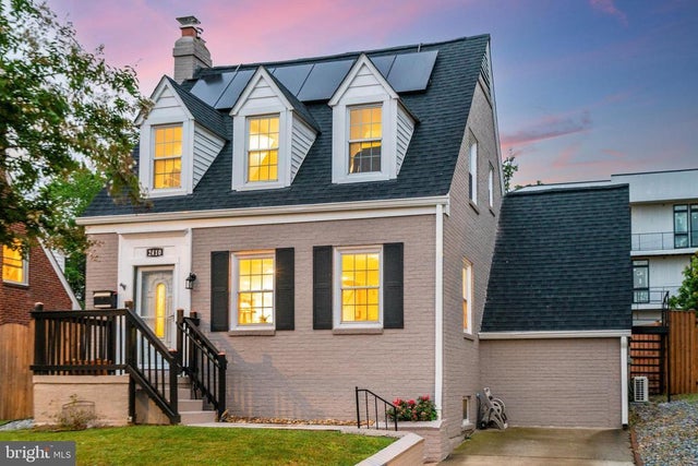 2410 21st Pl Ne, Washington