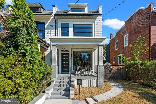 1012 Hamlin St Ne, Washington