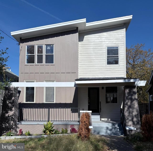 2316 Monroe St Ne, Washington