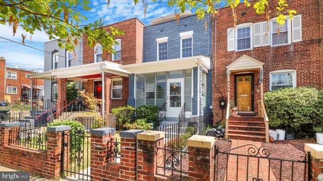 2344 Hunter Pl Se, Washington